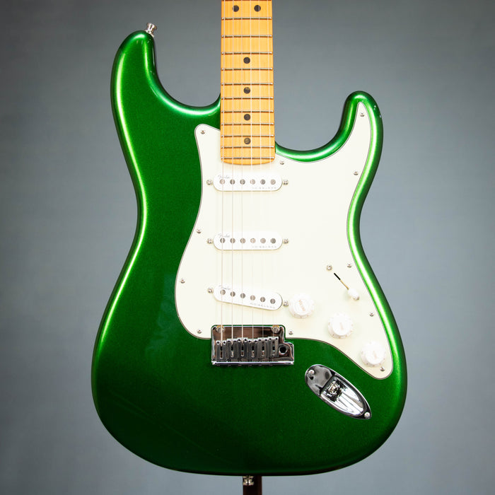 Fender Limited Edition FSR American Ultra II Stratocaster Roasted Maple Fingerboard - Candy Green - B-Stock - US25025833B