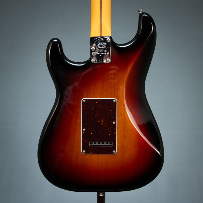 Fender American Professional II Stratocaster Rosewood Fingerboard B-Stock - 3-Color Sunburst - US25044653B