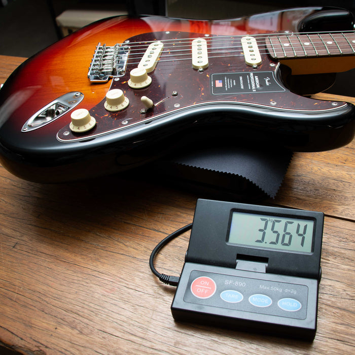 Fender American Professional II Stratocaster Rosewood Fingerboard B-Stock - 3-Color Sunburst - US25044653B