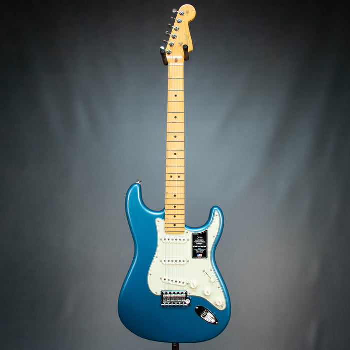 Fender American Professional Classic Stratocaster Maple Fingerboard - Faded Lake Placid Blue - US25051914
