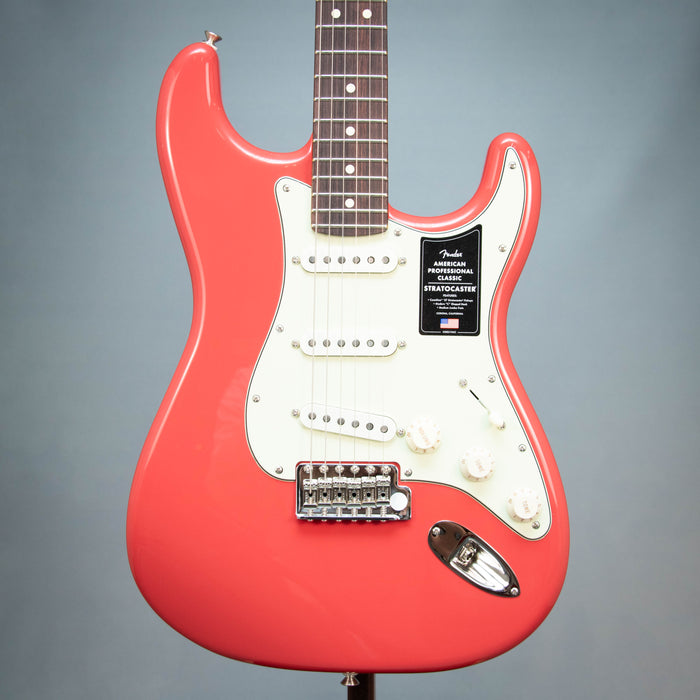 Fender American Professional Classic Stratocaster Rosewood Fingerboard - Faded Dakota Red - US25063797