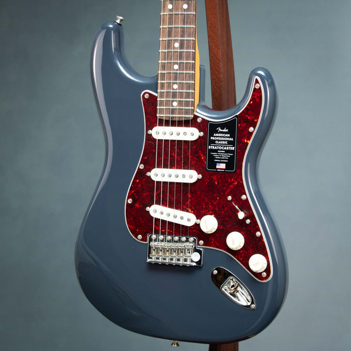 Fender American Professional Classic Stratocaster Rosewood Fingerboard - Faded Black - US25066108