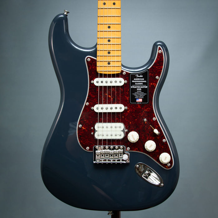 Fender American Professional Classic Stratocaster HSS Maple Fingerboard - Faded Black - US25072197