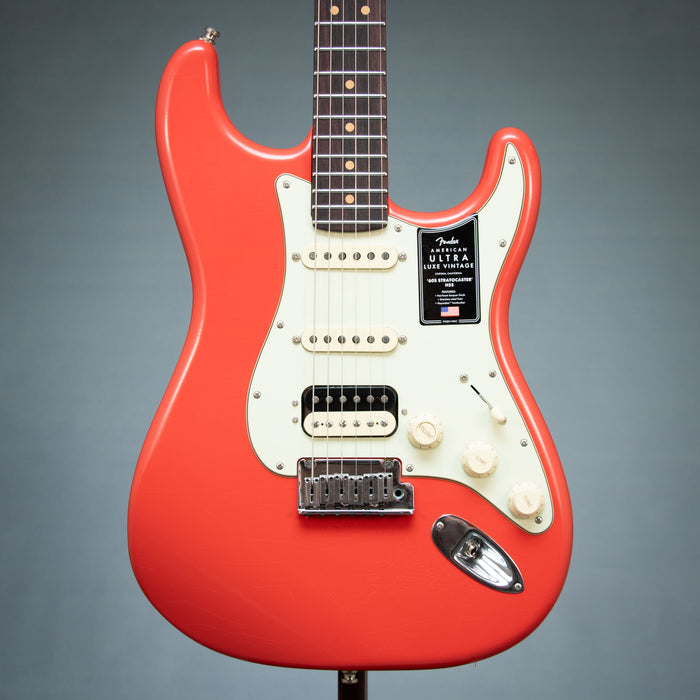 Fender American Ultra Luxe Vintage '60s Stratocaster HSS Electric Guitar - Fiesta Red - B-Stock - US26007366B