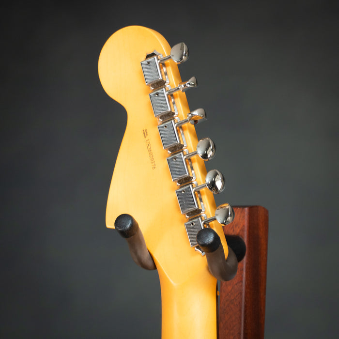 Fender American Professional Classic Jaguar Rosewood Fingerboard - Faded Sherwood Green Metallic - B-Stock - US26029376B