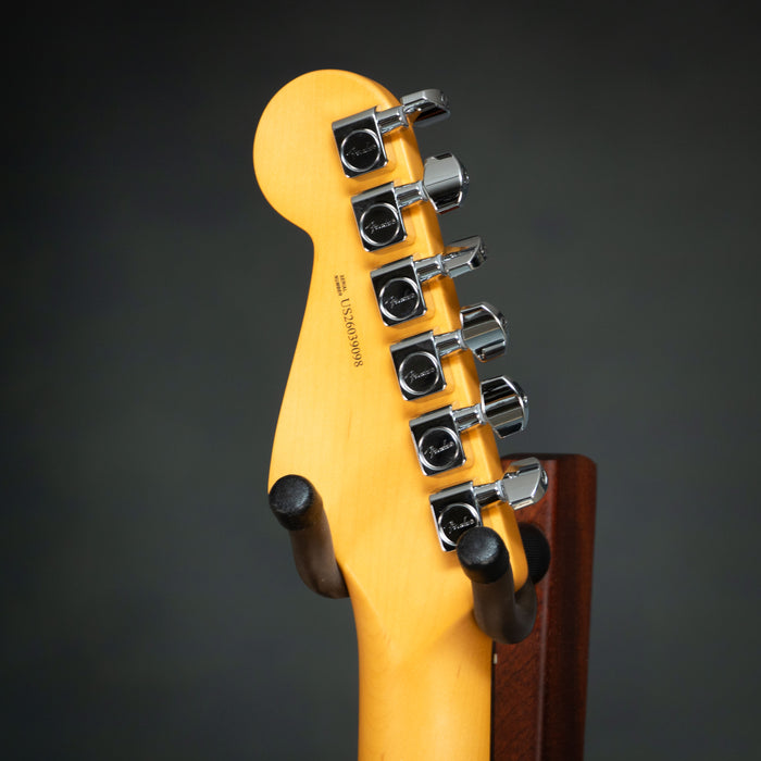 Fender American Professional Stratocaster Rosewood Fingerboard Electric Guitar - Olympic White - US26039098