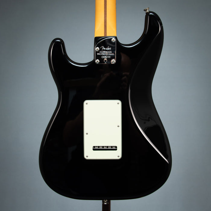 Fender American Professional Stratocaster HSS Maple Fingerboard Electric Guitar - Black - US26040760