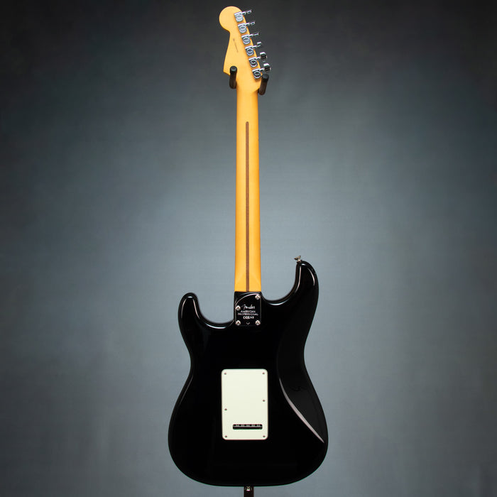 Fender American Professional Stratocaster HSS Maple Fingerboard Electric Guitar - Black - US26040760