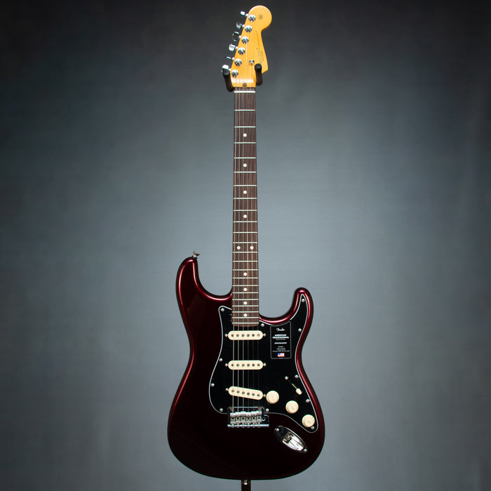 Fender American Professional Stratocaster Rosewood Fingerboard Electric Guitar - Oxblood - US26045276