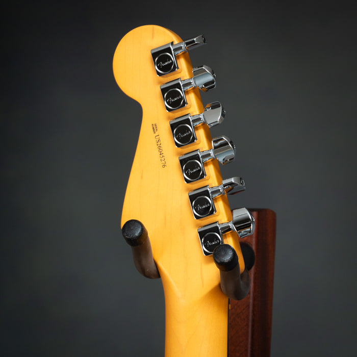 Fender American Professional Stratocaster Rosewood Fingerboard Electric Guitar - Oxblood - US26045276