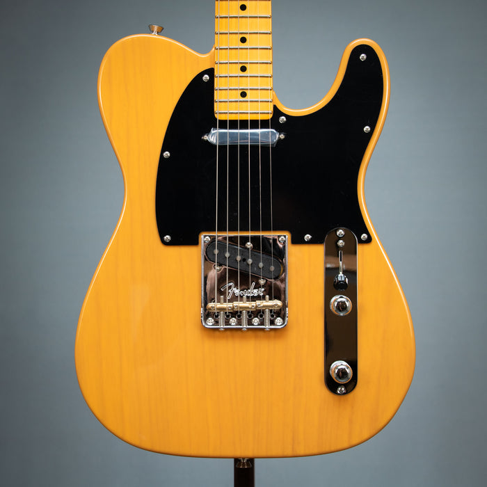 Fender American Professional Telecaster Maple Fingerboard Electric Guitar - Butterscotch Blonde - US26048309