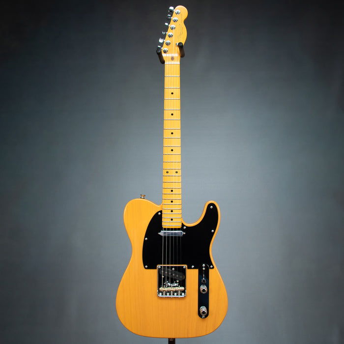 Fender American Professional Telecaster Maple Fingerboard Electric Guitar - Butterscotch Blonde - US26048309
