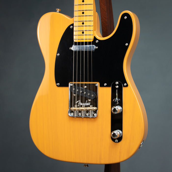 Fender American Professional Telecaster Maple Fingerboard Electric Guitar - Butterscotch Blonde - US26048309
