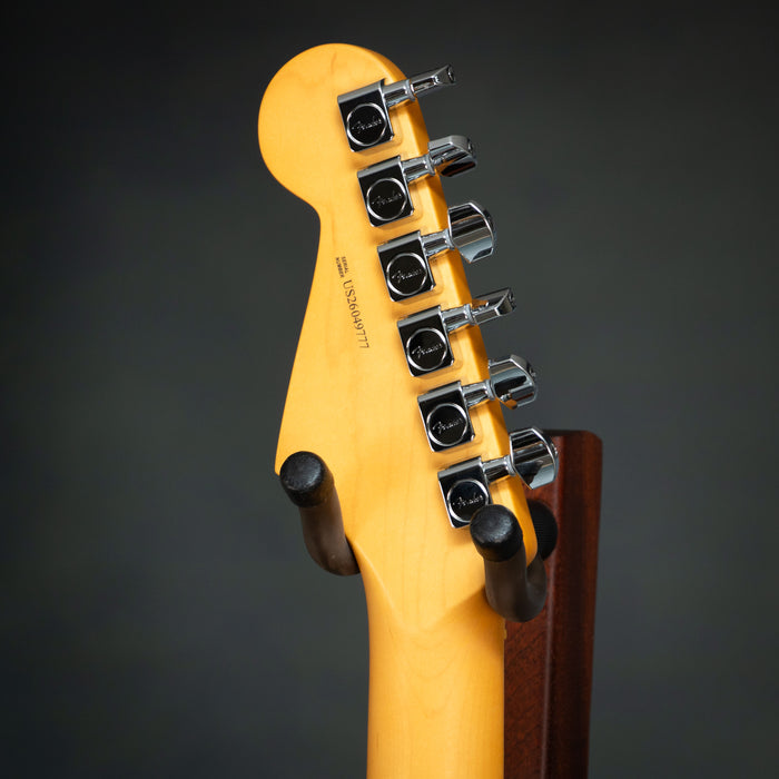 Fender American Professional Stratocaster Maple Fingerboard Electric Guitar - Black - US26049777