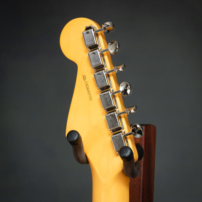 Fender Limited Edition American Professional Classic Stratocaster w/Silent System - Candy Apple Red - US26055755