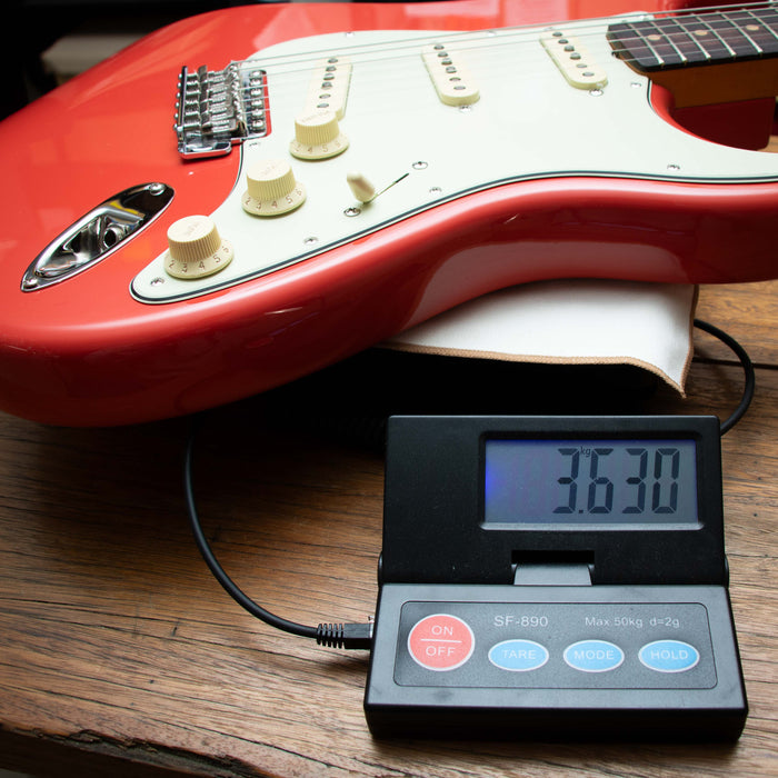 Fender Limited Edition FSR American Vintage II '61 Stratocaster Rosewood Fingerboard - Fiesta Red - V25601