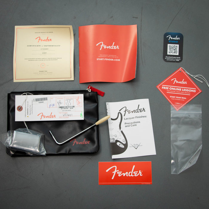 Fender Limited Edition FSR American Vintage II '61 Stratocaster Rosewood Fingerboard - Fiesta Red - V25601