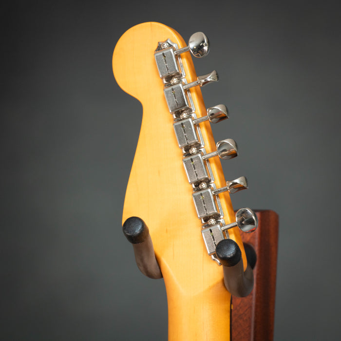 Fender Limited Edition FSR American Vintage II '61 Stratocaster Rosewood Fingerboard - Fiesta Red - V25601