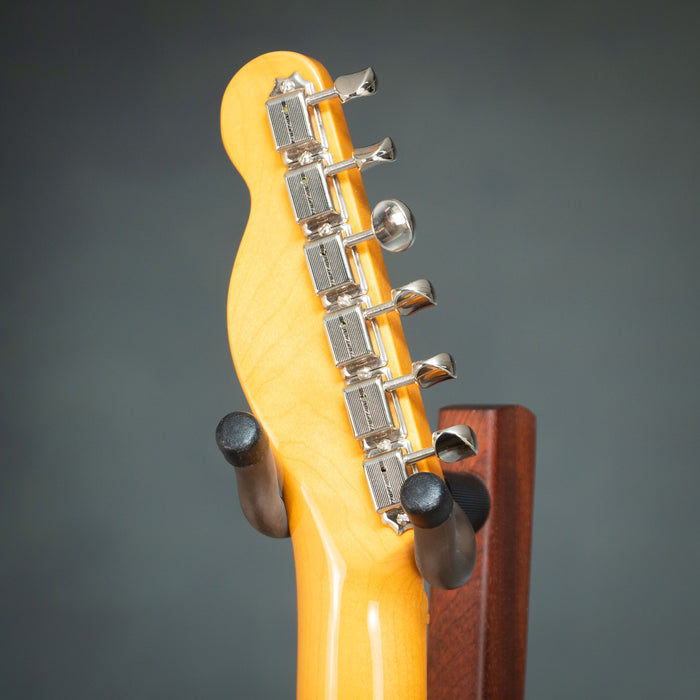 Fender American Vintage II 1951 Telecaster Maple Fingerboard Electric Guitar - Butterscotch Blonde - B-Stock - V2561806B