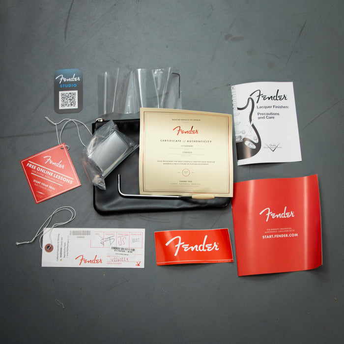 Fender Limited Edition FSR American Vintage II '61 Stratocaster Rosewood Fingerboard - Fiesta Red - B-Stock - V2563224B