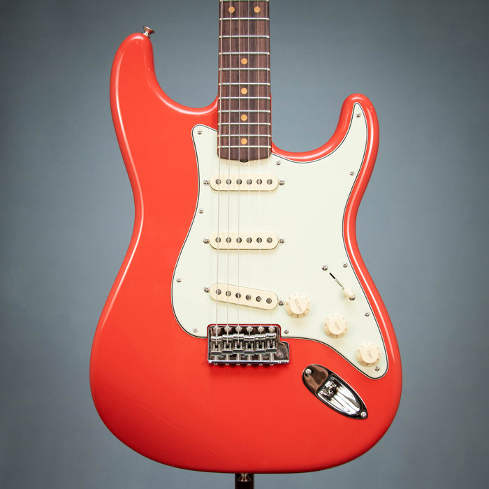 Fender Limited Edition FSR American Vintage II '61 Stratocaster Rosewood Fingerboard - Fiesta Red - B-Stock - V2563224B