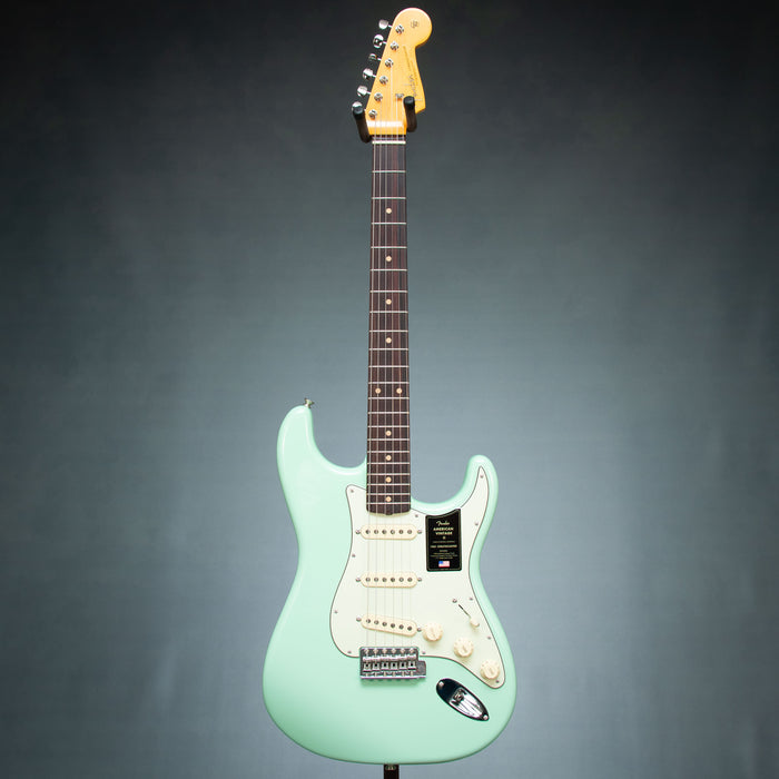 Fender American Vintage II 1961 Stratocaster Rosewood Fingerboard - Surf Green - V26321