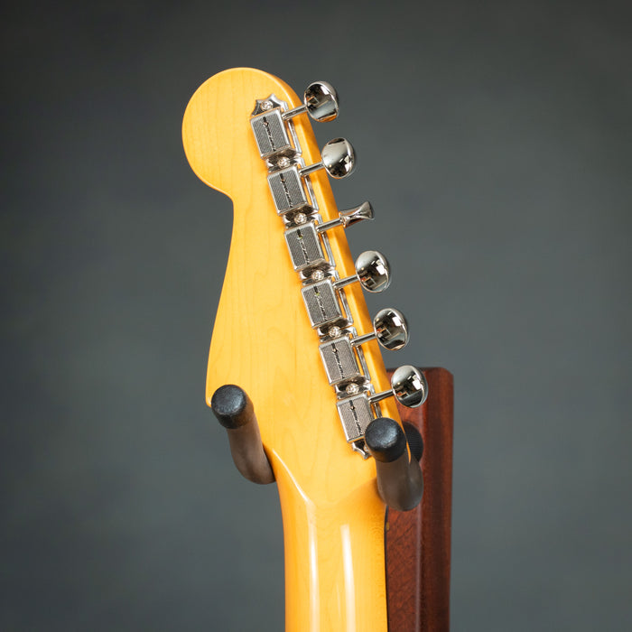 Fender American Vintage II 1961 Stratocaster Rosewood Fingerboard - Surf Green - V26321
