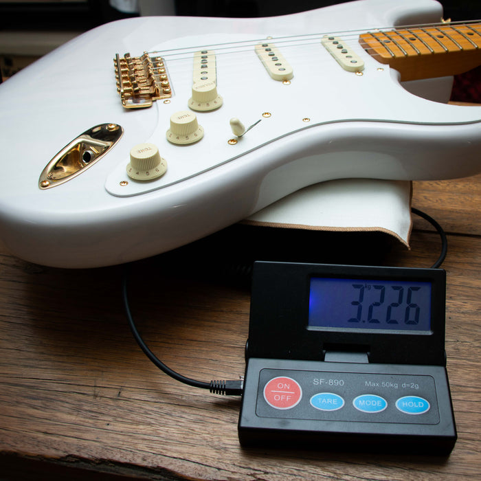 Fender Limited Edition FSR American Vintage II '57 Stratocaster Maple Fingerboard - White Blonde - V2663930