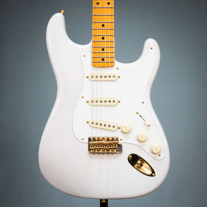 Fender Limited Edition FSR American Vintage II '57 Stratocaster Maple Fingerboard - White Blonde - V2663930