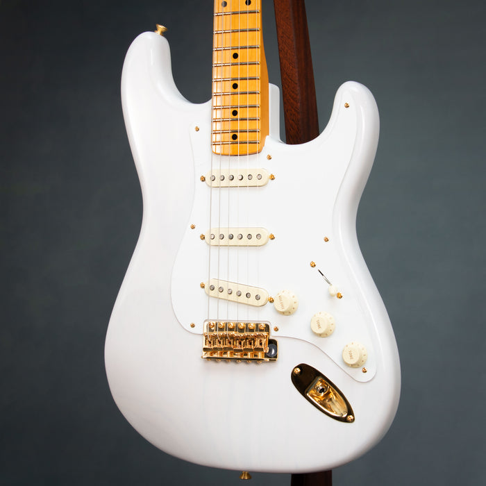 Fender Limited Edition FSR American Vintage II '57 Stratocaster Maple Fingerboard - White Blonde - V2663930