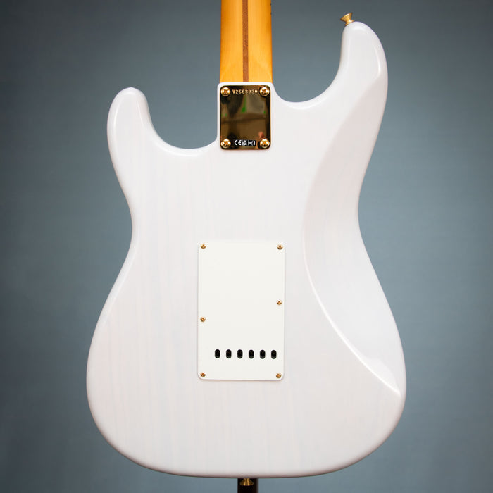 Fender Limited Edition FSR American Vintage II '57 Stratocaster Maple Fingerboard - White Blonde - V2663930