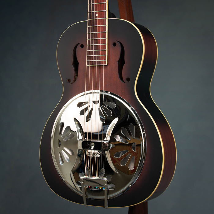 Gretsch G9220 Bobtail Round-Neck Acoustic Electric Resonator - 2-Color Sunburst - B-Stock - CAXR251441B