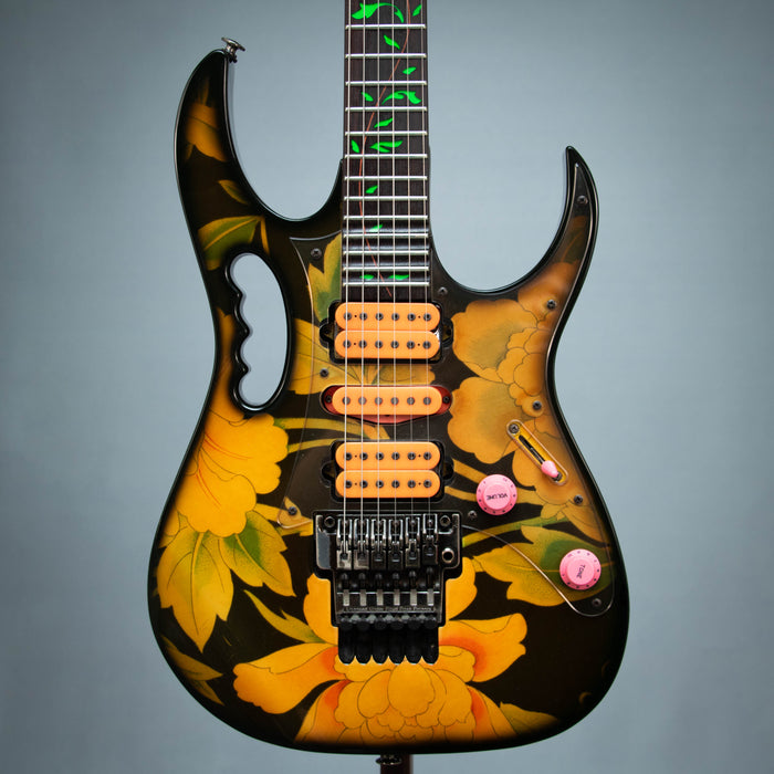 Ibanez 1991 JEM77-FP Steve Vai Signature w/Case - Floral Pattern - Preowned
