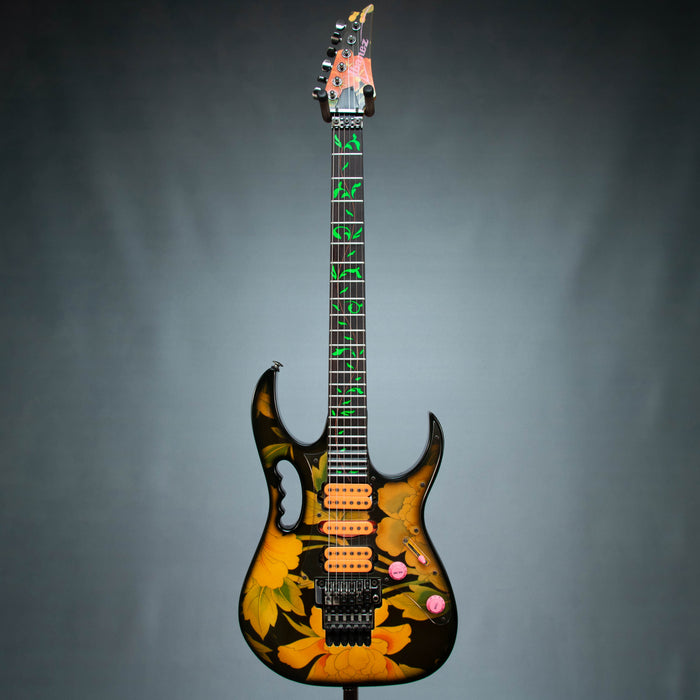 Ibanez 1991 JEM77-FP Steve Vai Signature w/Case - Floral Pattern - Preowned