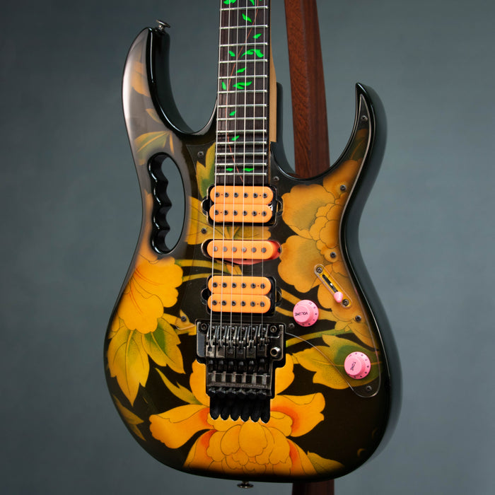 Ibanez 1991 JEM77-FP Steve Vai Signature w/Case - Floral Pattern - Preowned