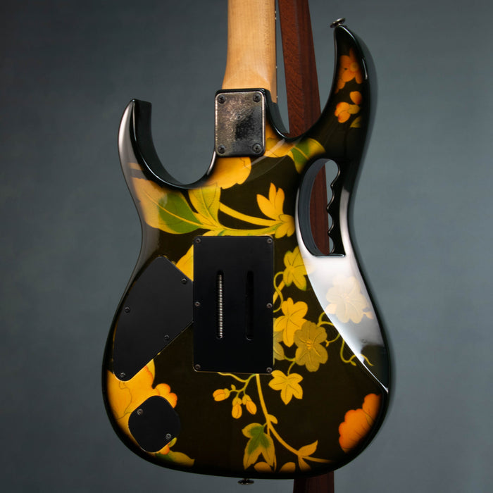 Ibanez 1991 JEM77-FP Steve Vai Signature w/Case - Floral Pattern - Preowned