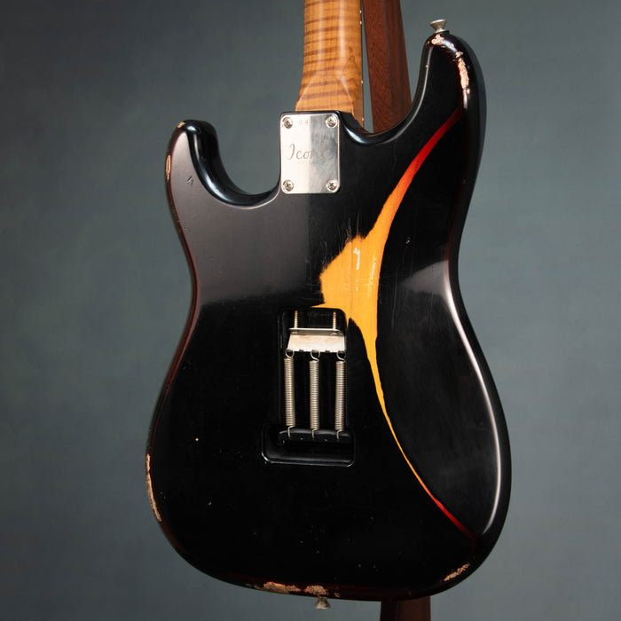 Iconic Solana Vintage Electric Guitar w/Case - Black over Sunburst - Preowned