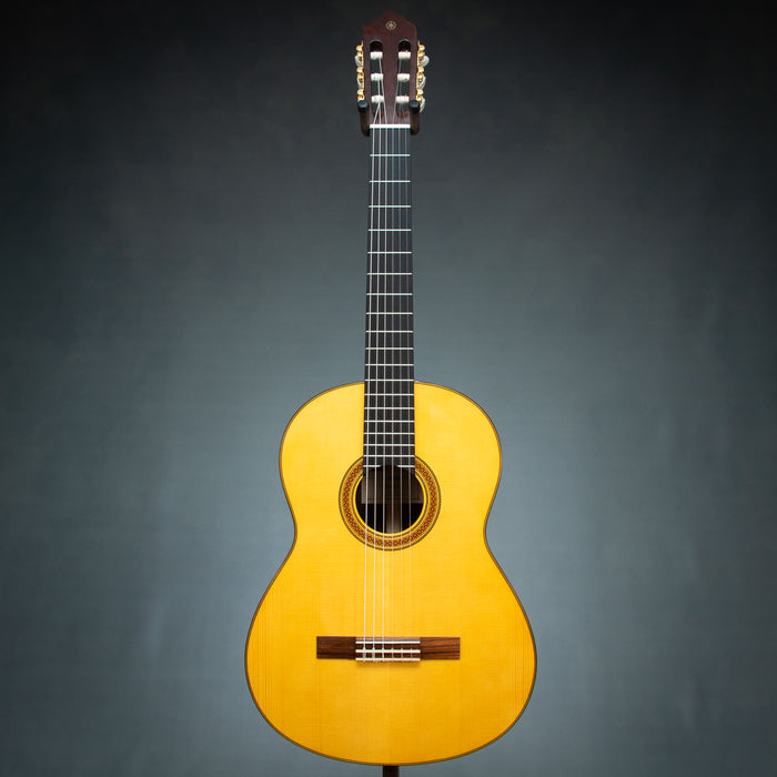 Yamaha CG182S Classical Acoustic Guitar w/Bag - Preowned