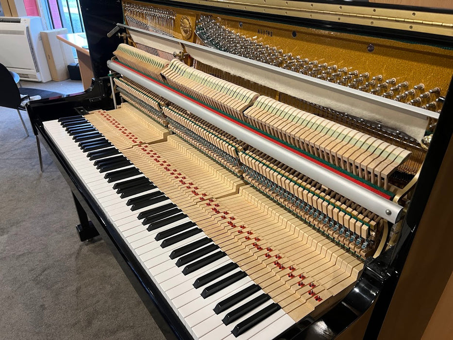 Niemeyer Preowned Upright Piano A11792 - Polished Ebony