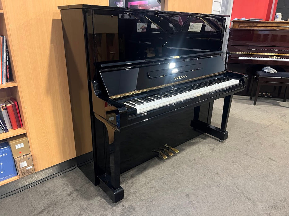 Yamaha U3A 131cm Preowned Upright Piano 4296820 - Polished Ebony