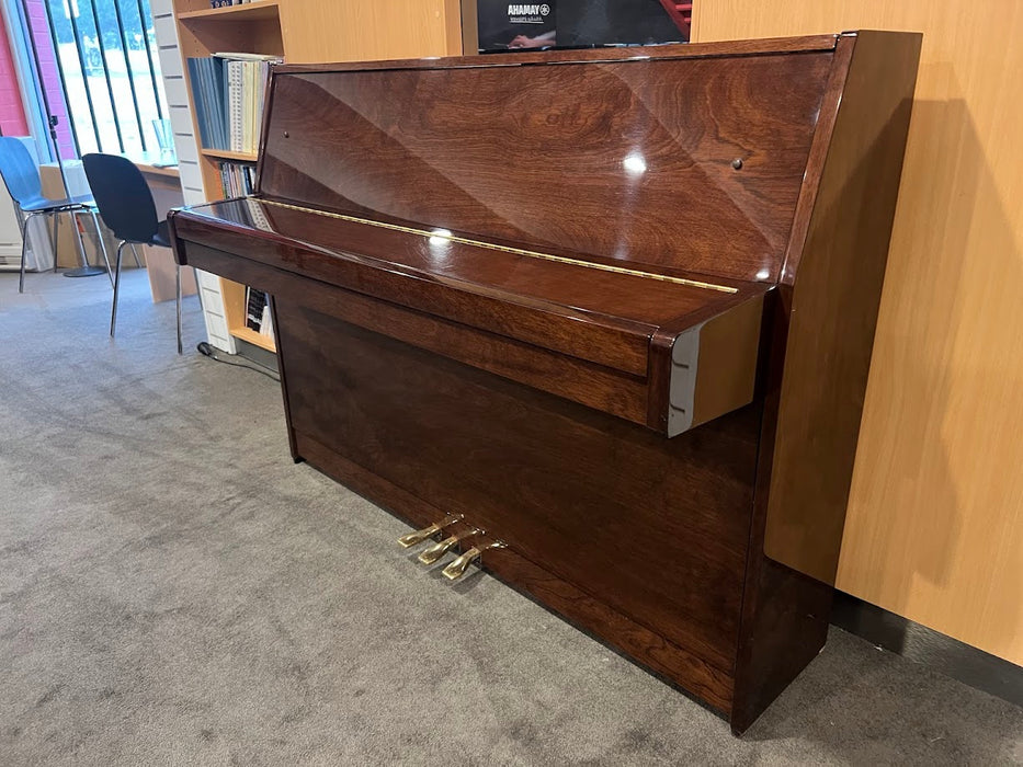 Yamaha C108 108cm Preowned Upright Piano - Polished Walnut