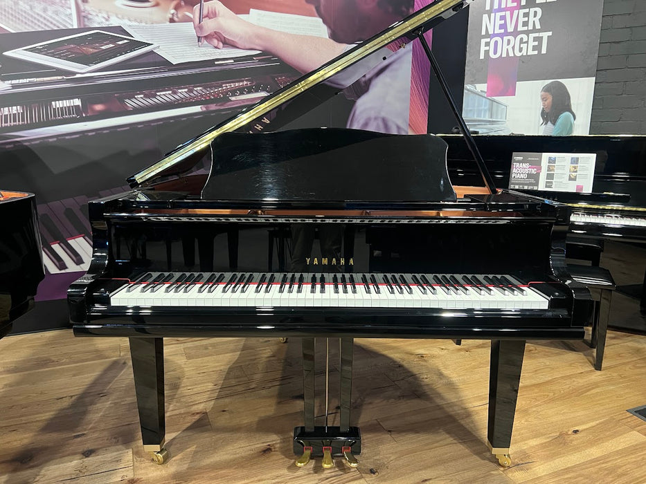 Yamaha GC1MPE 161cm Preowned Grand Piano 6433742 - Polished Ebony