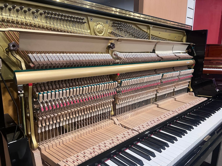 Yamaha U5 131cm Preowned Upright Piano 5602600 - Polished Ebony