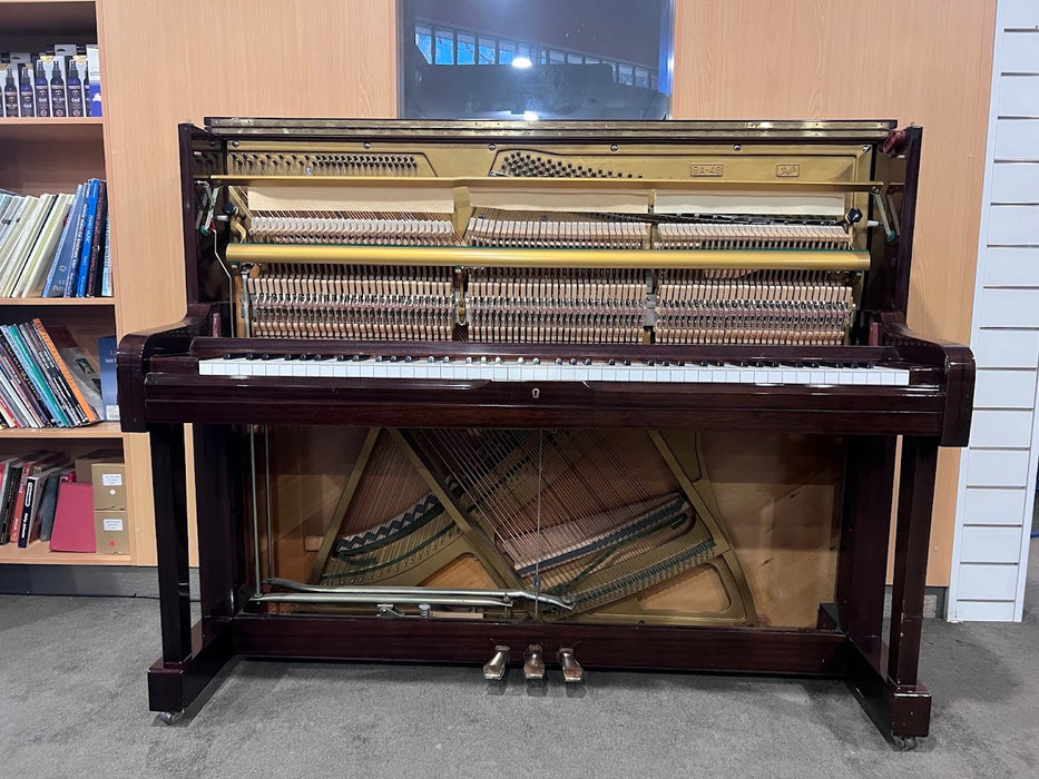 Beale BE-48 121cm Preowned Upright Piano 0131842 - Polished Walnut