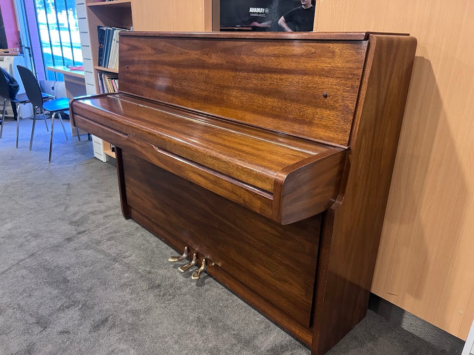 Yamaha M1C 108cm Preowned Upright Piano 2146115 - Satin Walnut