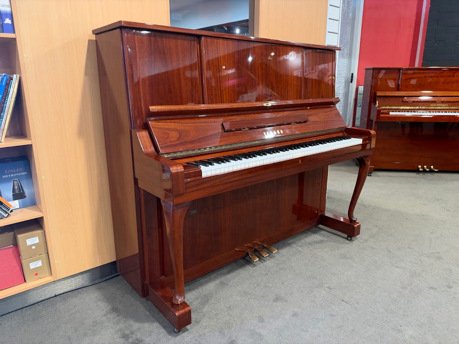 Yamaha W106 131cm Preowned Upright Piano 2744167 - Polished Walnut