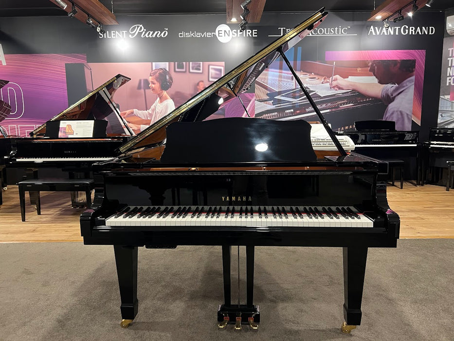 Yamaha C3L Preowned Silent Grand Piano 6003414 - Polished Ebony