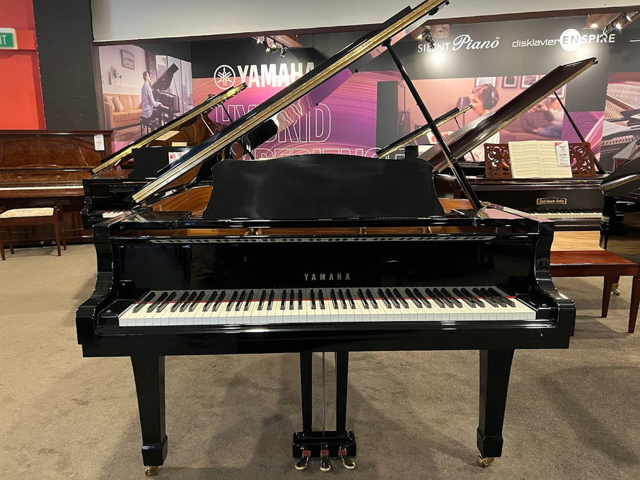 Yamaha C3 186cm Preowned Grand Piano 5399875 - Polished Ebony