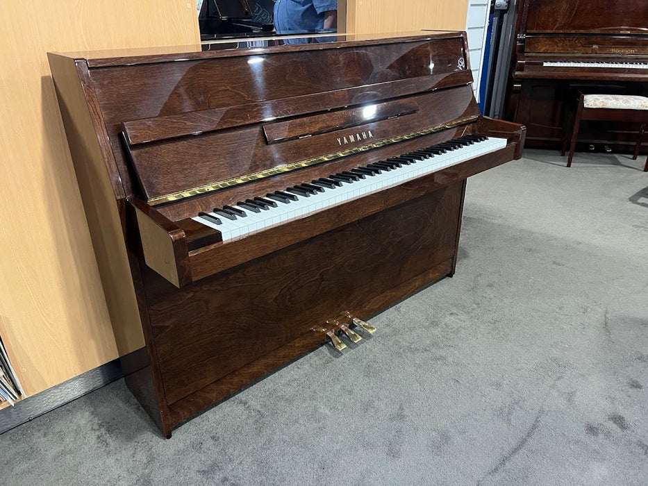 Yamaha C108 108cm Preowned Upright Piano 5008568 - Polished Walnut