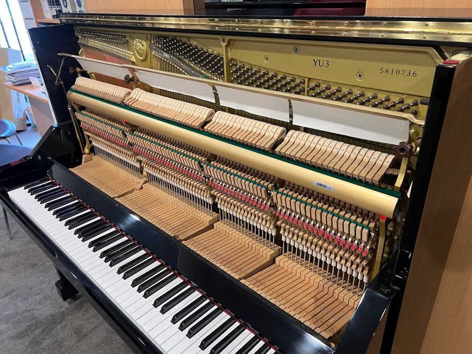 Yamaha YU3 131cm Preowned Upright Piano 5810736 - Polished Ebony